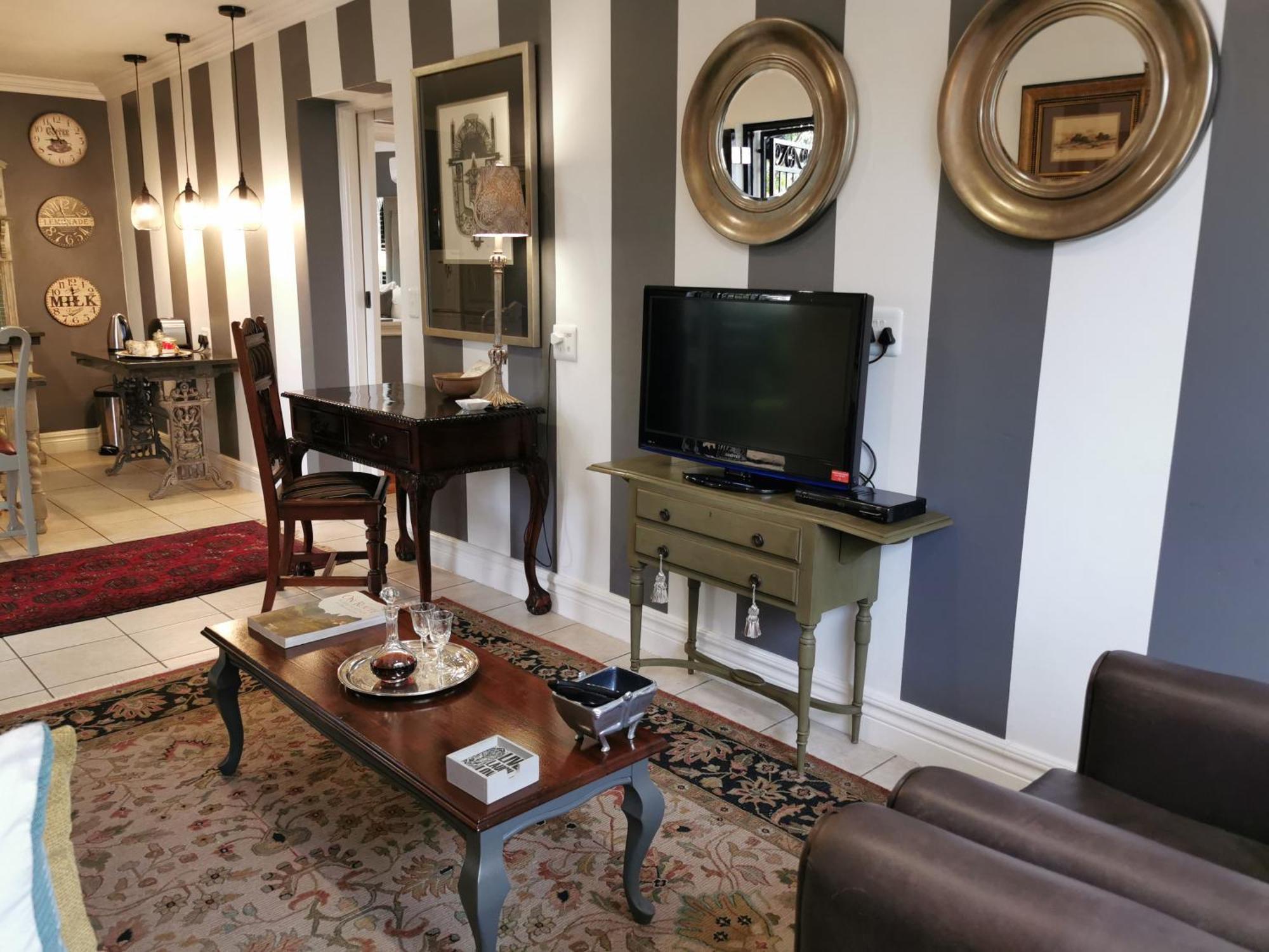 At 98 On Lynburn Guest House Pretoria-Noord Cameră foto